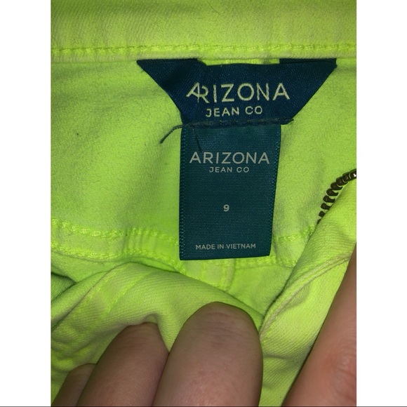 Neon green Arizona skirt size 9 - Picture 2 of 2